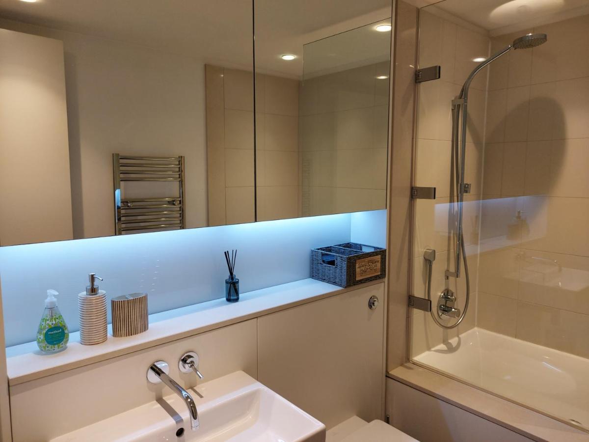 Quartermile Luxury Landing Apartment Edimburgo Esterno foto